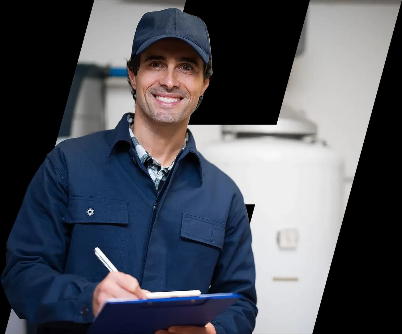 HydroGo — Plombier Montréal pour inspection par caméra et plomberie résidentielle Plombier à Montréal effectuant un nettoyage de drain et un débouchage de toilette.